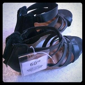 Black bamboo wedges NWT size 6